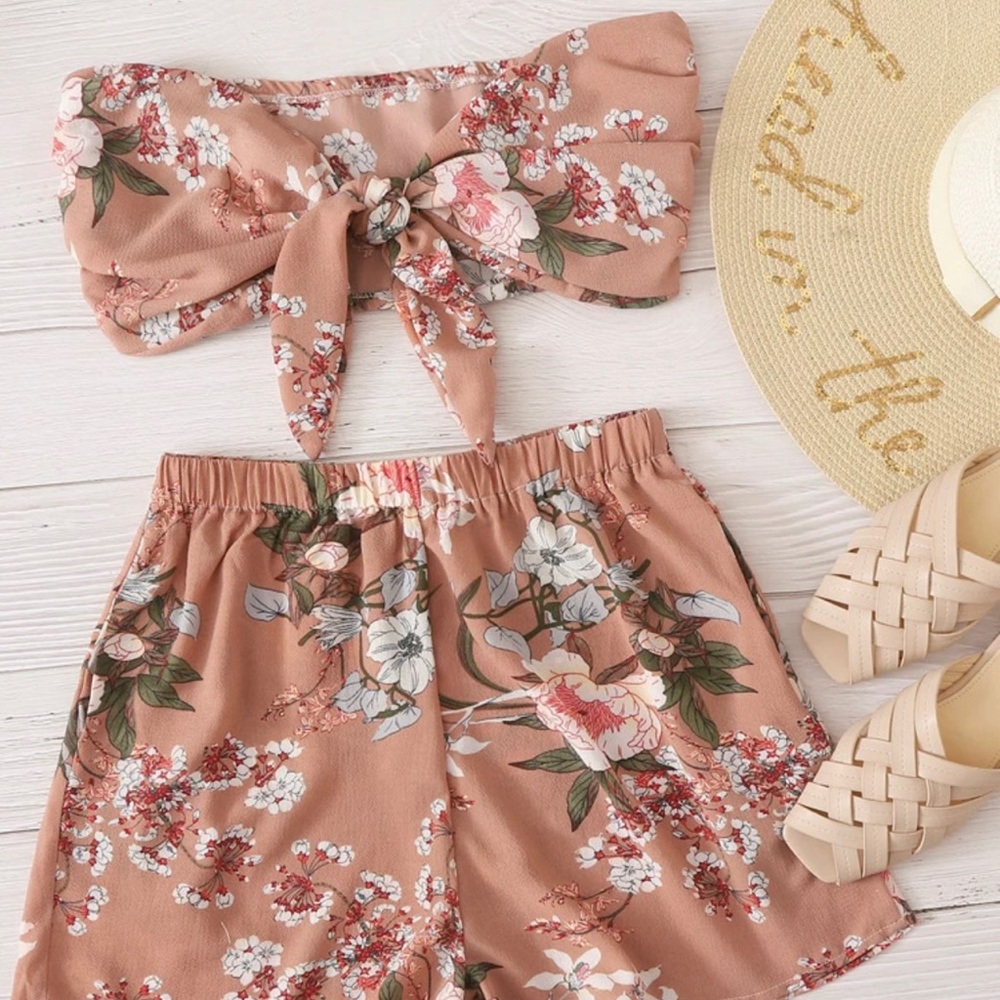Matching set - Floral Front Knot Top & Shorts